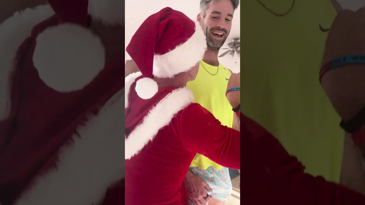 Grinch dance for Santa Con San Diego 2023!