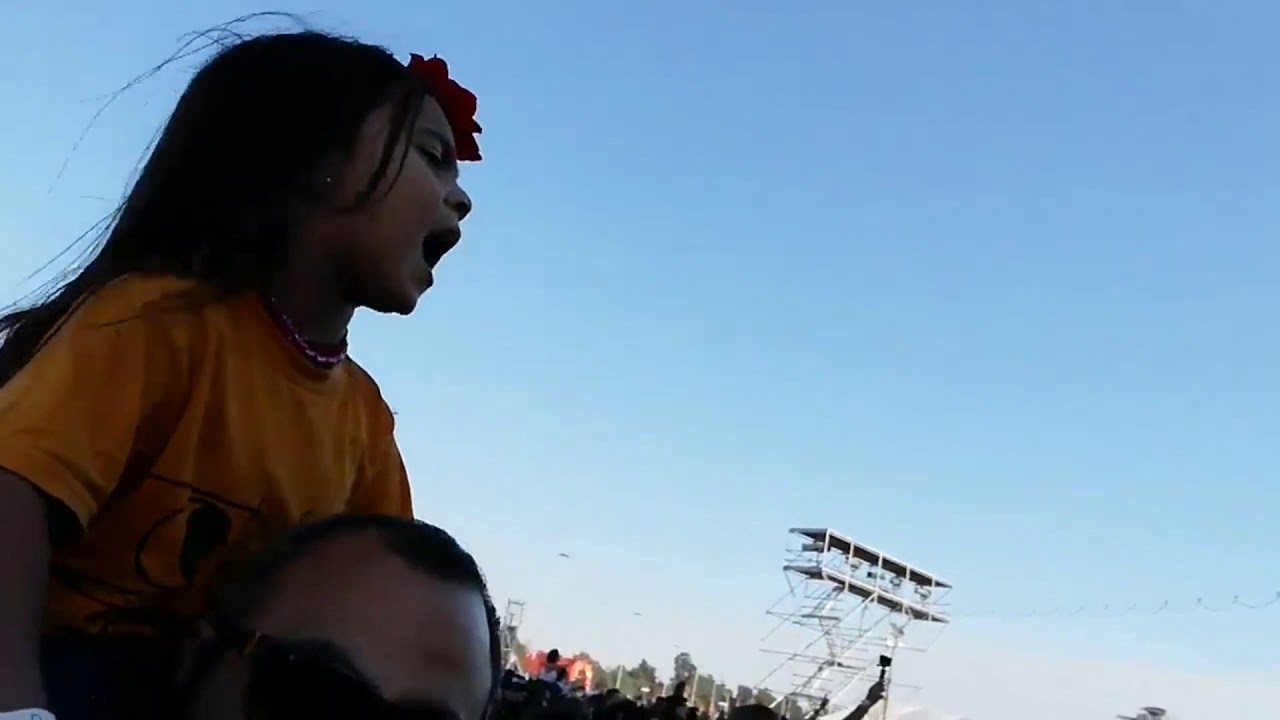 Ni&ntilde;a canta tu falta de querer de Mon Laferte😍