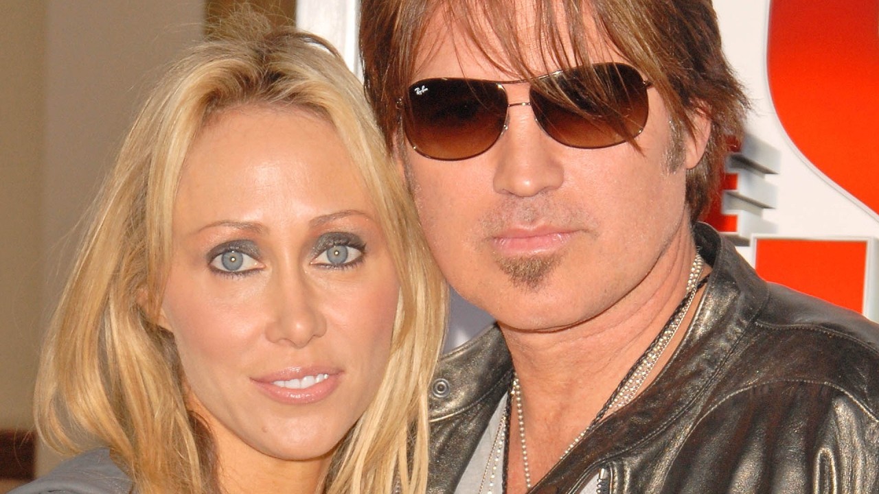 Tish Cyrus' Drastic Transformation Is Turning Heads