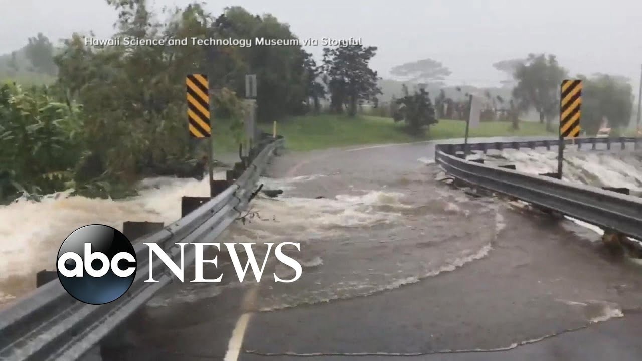 Hurricane Lane churns towards Hawaii