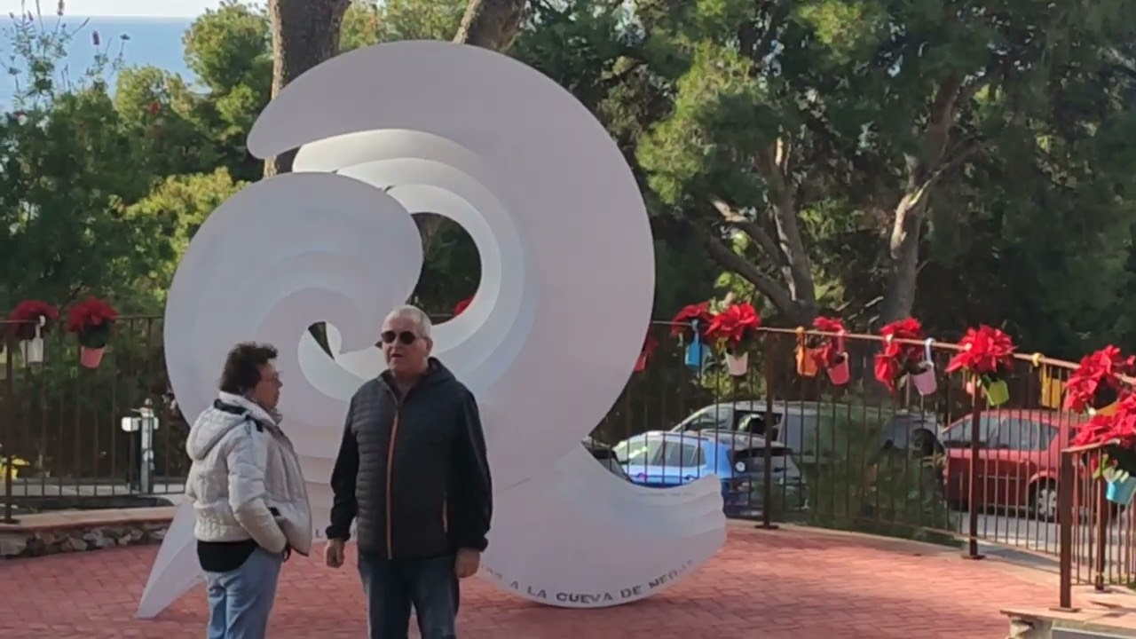 viaje en tren turístico a la cueva de Nerja