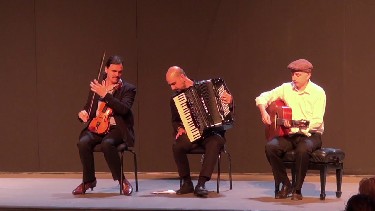 &Pi;&epsilon;&rho;&gamma;&alpha;&mu;&omicron;&sigmaf; &Alpha;&iota;&delta;ί&nu;&iota;&kappa;&omicron; Pergamos Aidiniko by Trio Tatavla