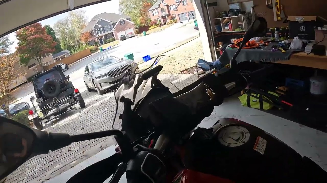 Moto Guzzi V85tt  2022 -Few upgrades