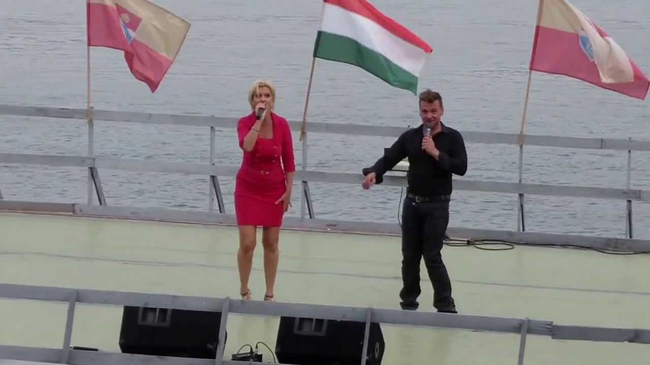 Janza Kata, Mészáros Árpád Zsolt: Ringó vállú csengeri violám