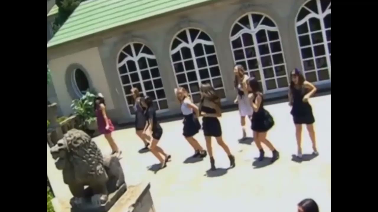 Brenda Asnicar - Danna Paola & Violeta Isfel - (Las Divinas/Gasolina).