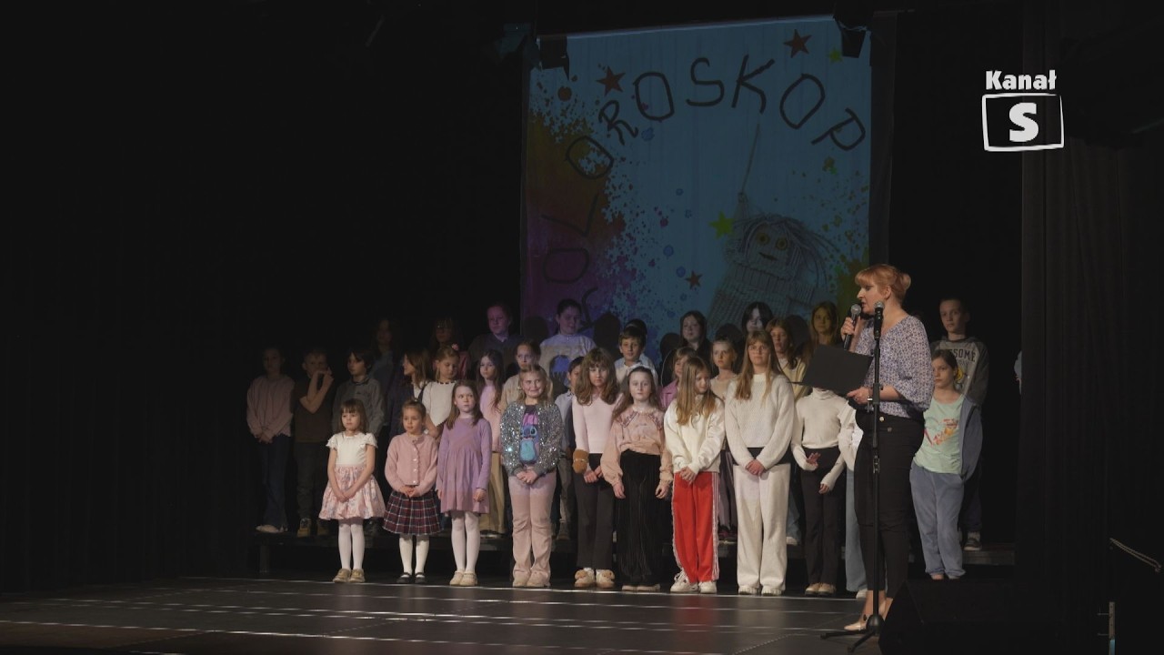 Wernisaż prac wychowank&oacute;w PMDK | Telewizja Kanał S