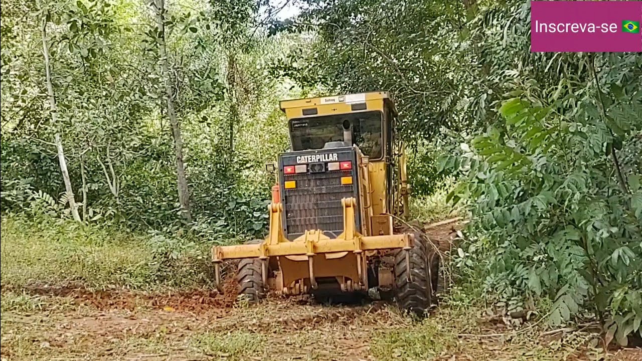 QUASE ATOLEI! Finalizando a região do Coqueiro. Motoniveladora patrola caterpillar 120K/Grader