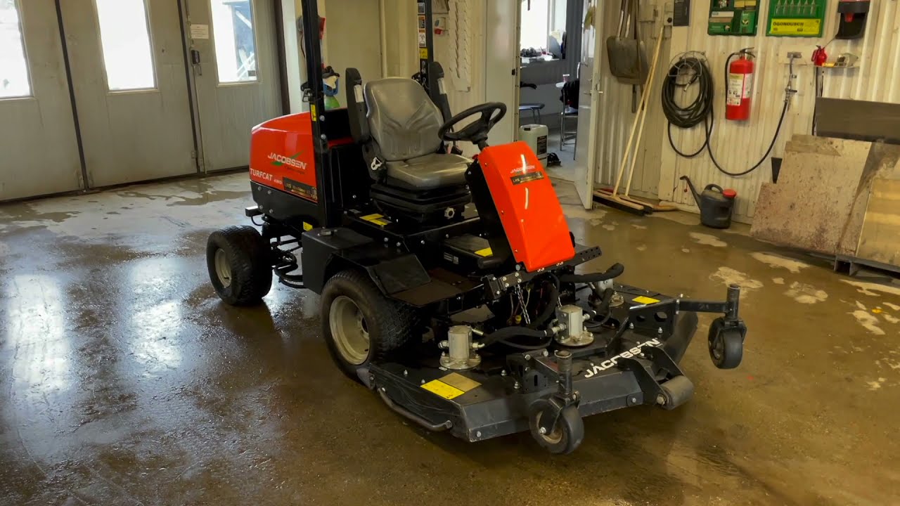 Köp Åkgräsklippare Jacobsen Turfcat 4wd på klaravik.se