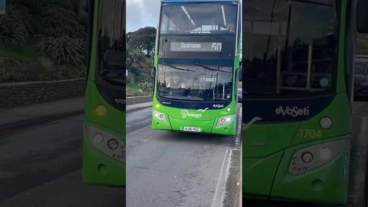 1704 (HJ16 HSZ) по трассе Purbeck Breezer 50 до Суониджа на Шор Роуд.