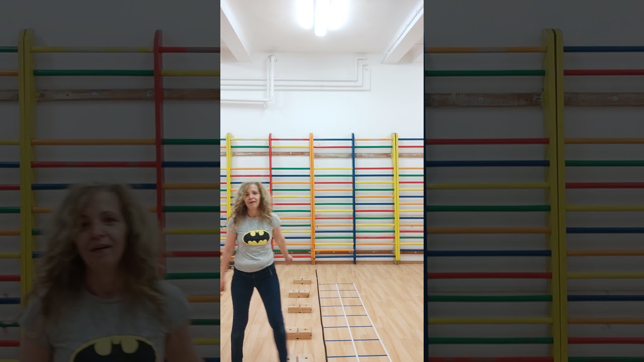 IGM ** ***Szökdelès tárgy (tégla) felett