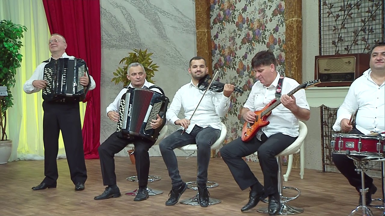 Krajiska grupa Una   Radio je caca BN Music Etno 2018