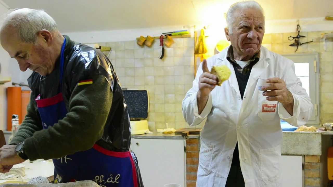 A Short Lesson in Italian Salami & Sausage Making (Le Marche, Italy)