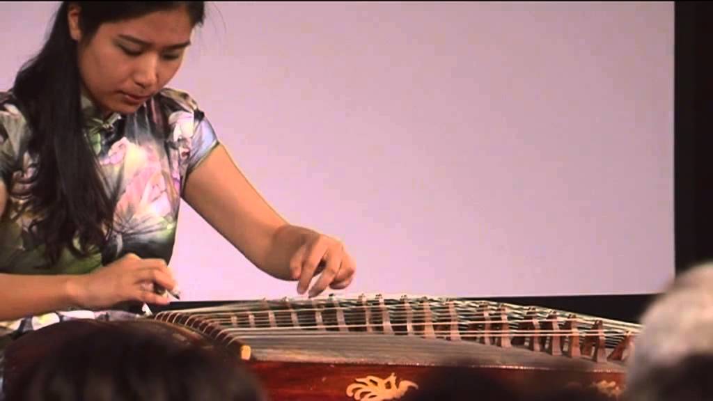 Deng Yuan - Dance of the Yao People (Yao zu wu qu 瑶族舞曲 - Danza dell'etnia Yao) (Chinese Music)