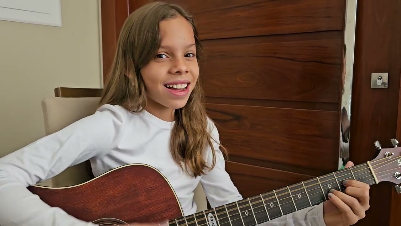 Sweet Child O' Mine - Guns N' Roses (Cover by Valentina Miguel)