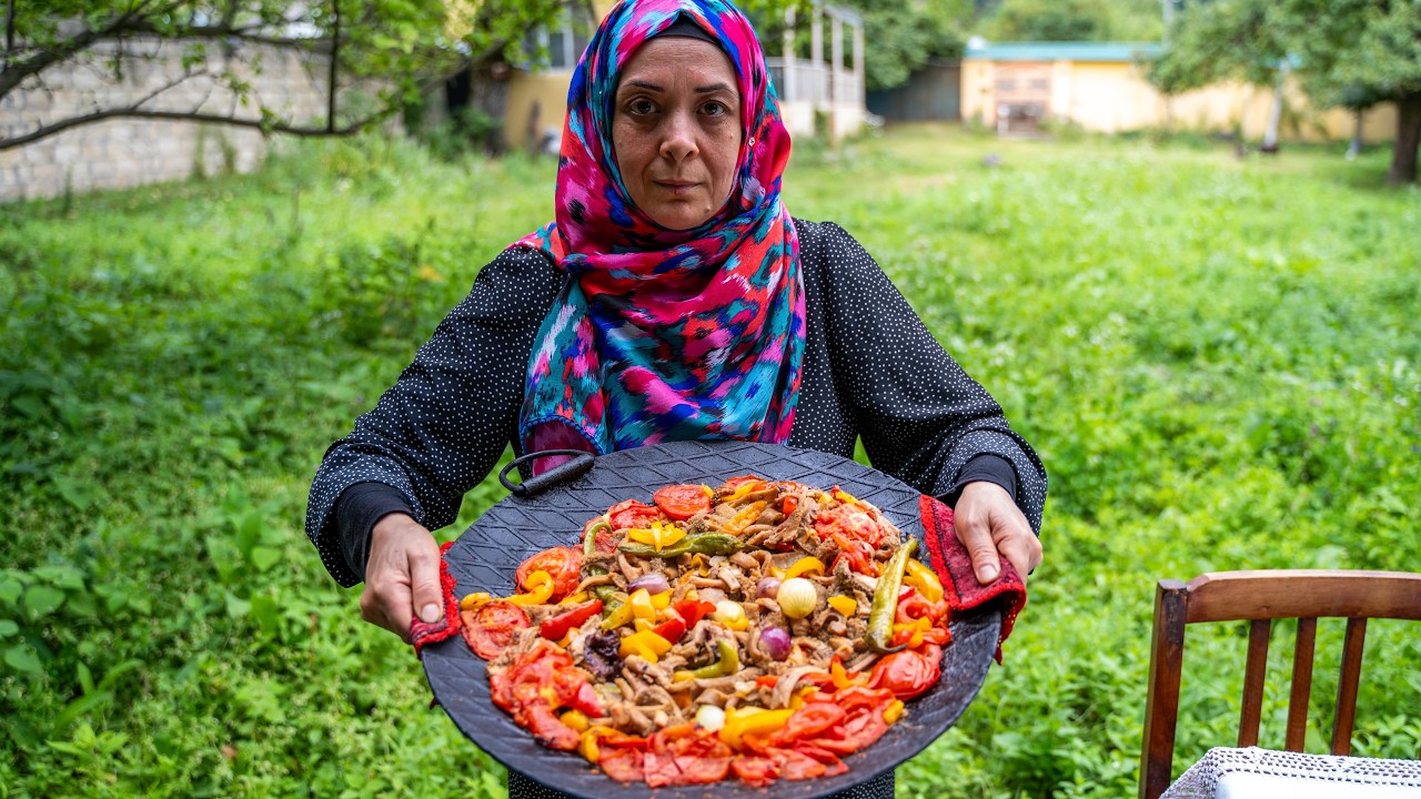 Жареный говяжий рубец на сковороде (Сытное и Ароматное Азербайджанское Блюдо)