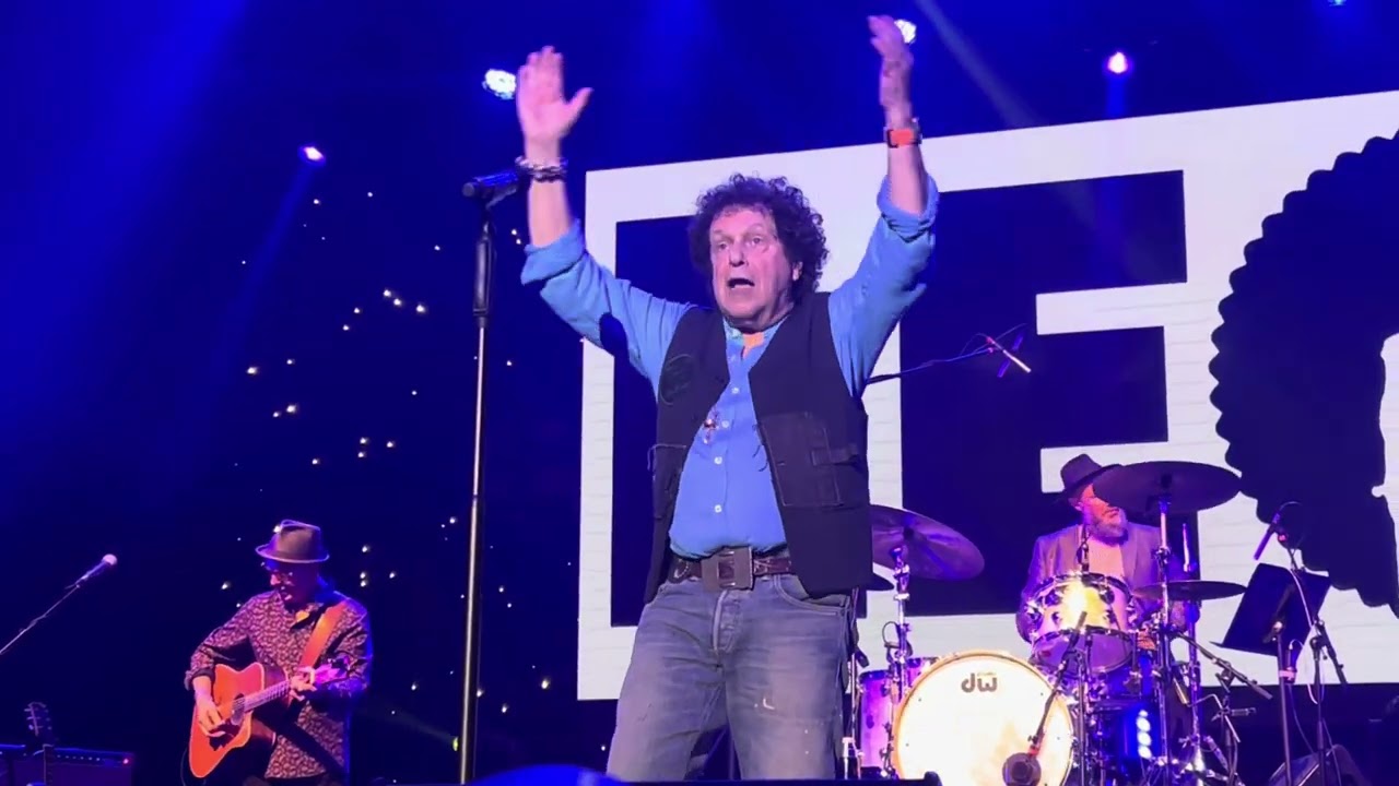 Leo Sayer - Moonlighting (live in Melbourne 30 Aug 2025)