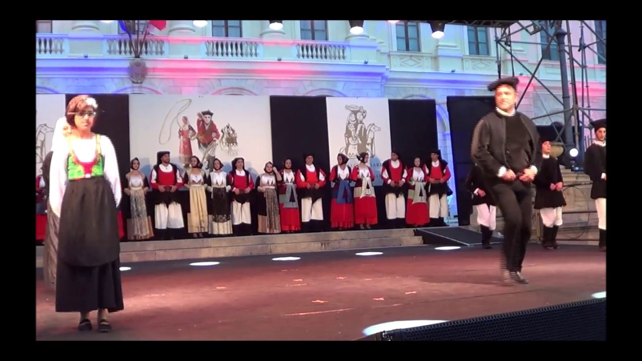 Sedilo: Gruppo folk 