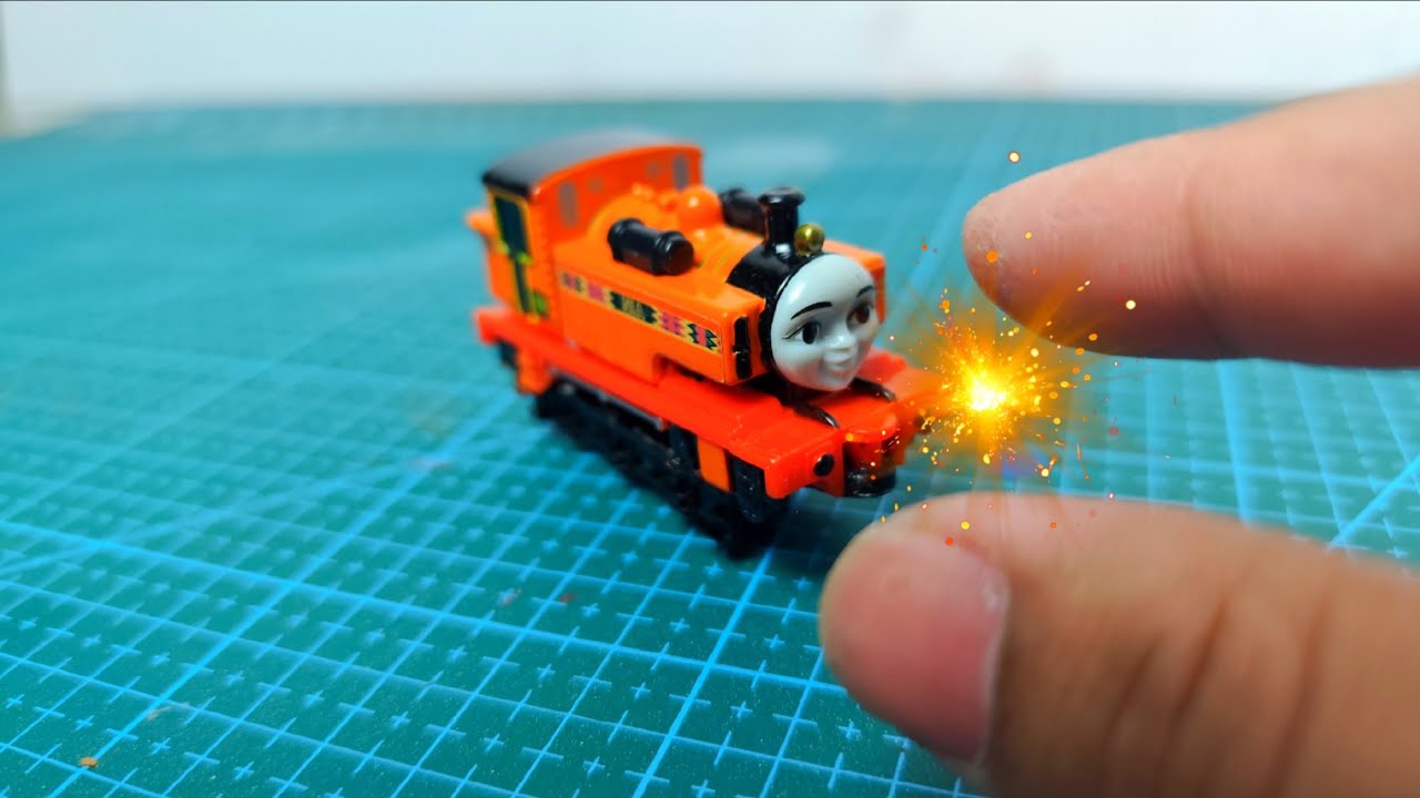 Membuat Kereta Thomas And Friends Bermesin! NIA Yang SANGAT Keren Dengan Mesin N-Scale!