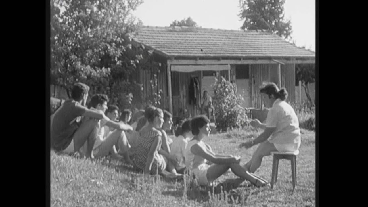 Mekom Menuchati מקום מנוחתי - sung live 1965 by a kibbutz choir in Jerusalem, Israel - To identify!