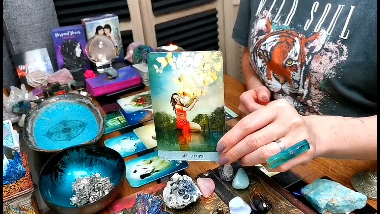AQUARIUS - 