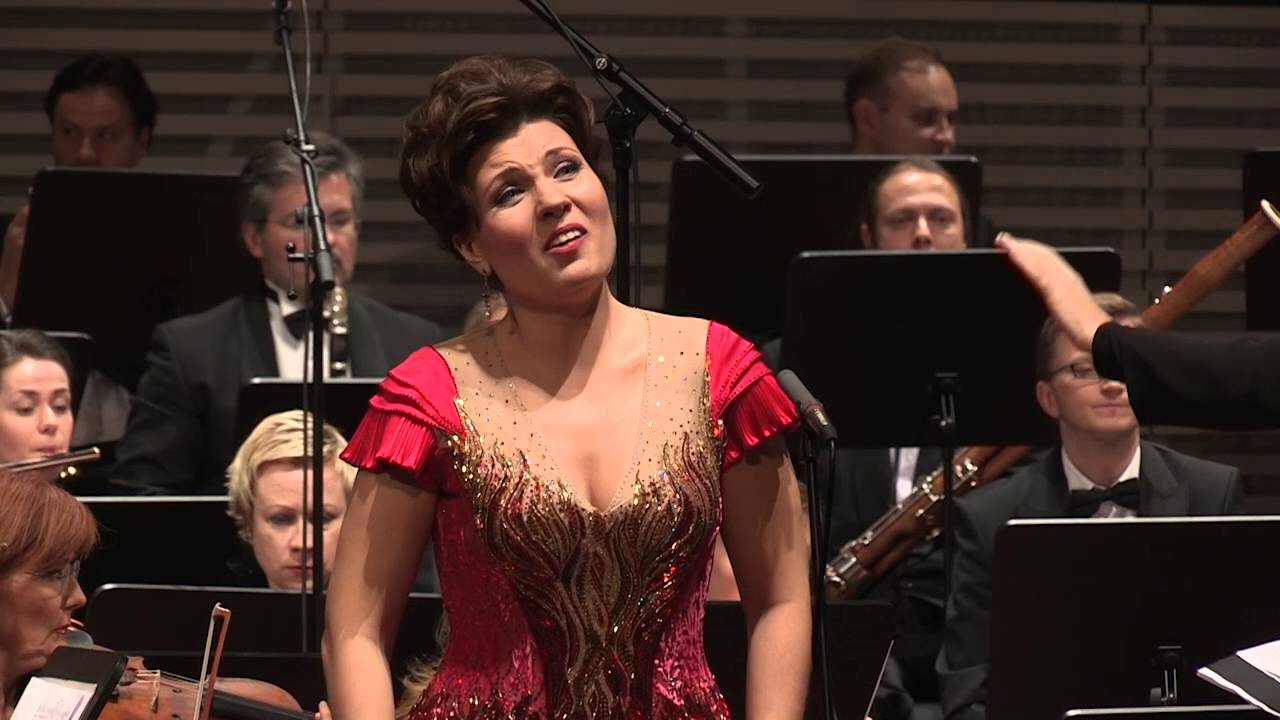 Pagliacci: Qual fiamma....Hi! Stridono lassù- Marina Rebeka