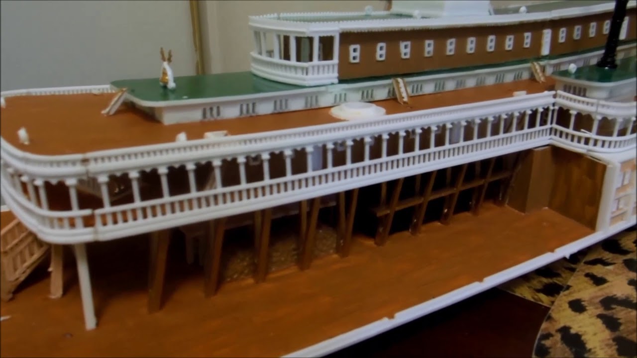 AMAZING! Mississippi Steamboat Model, Robt E  Lee