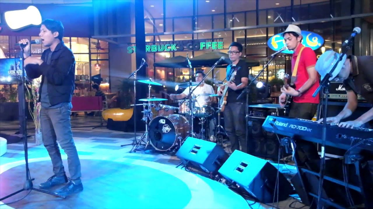 rumahsakit - kuning ( Live at Piazza Gandaria City)