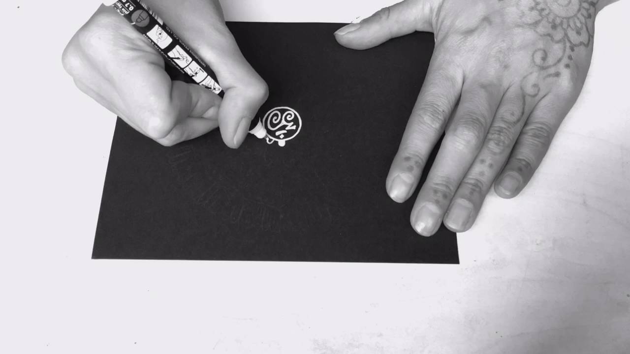 B&W Mandala Time-lapse