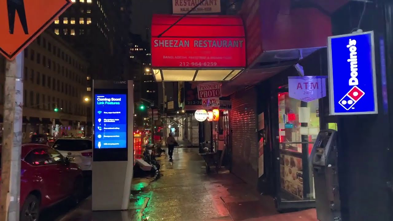 ⁴ᴷ⁶⁰ Rainy Night in New York City | Walking from The Oculus to SoHo