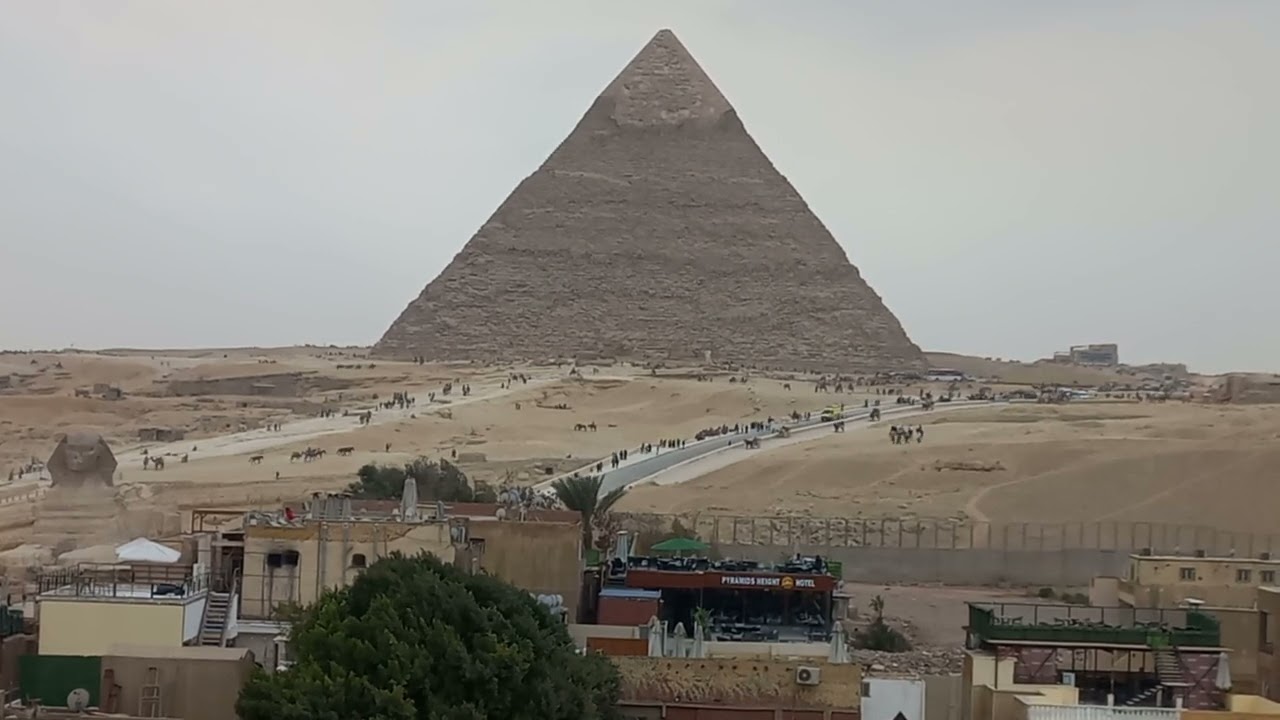 Pyramid of King Chephren