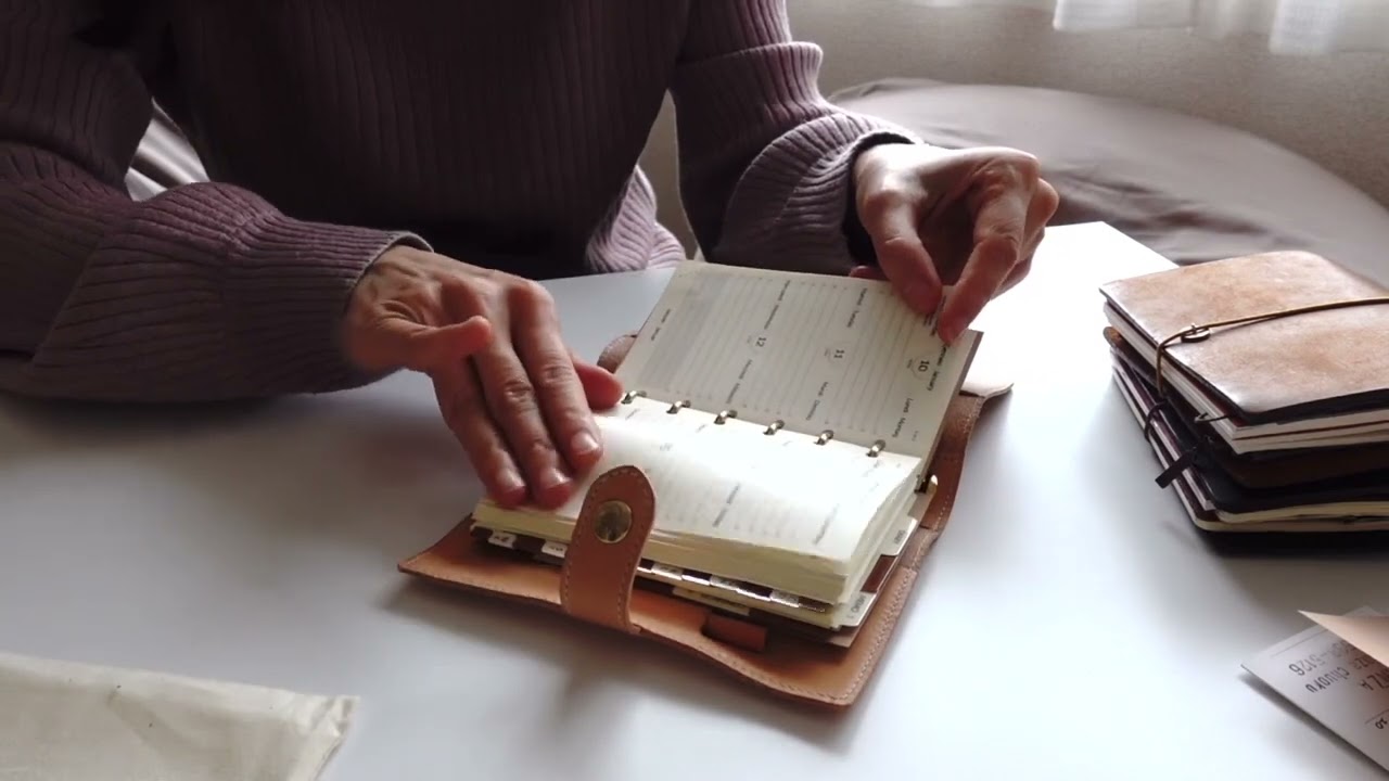 Unboxing システム手帳開封動画　ヌメ革を日焼けさせる　の巻♪