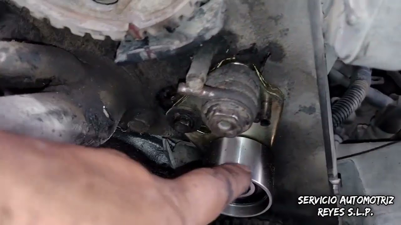 como poner a tiempo Ford Ranger 2.3 marcas de tiempo y como ajusta el tensor !!
