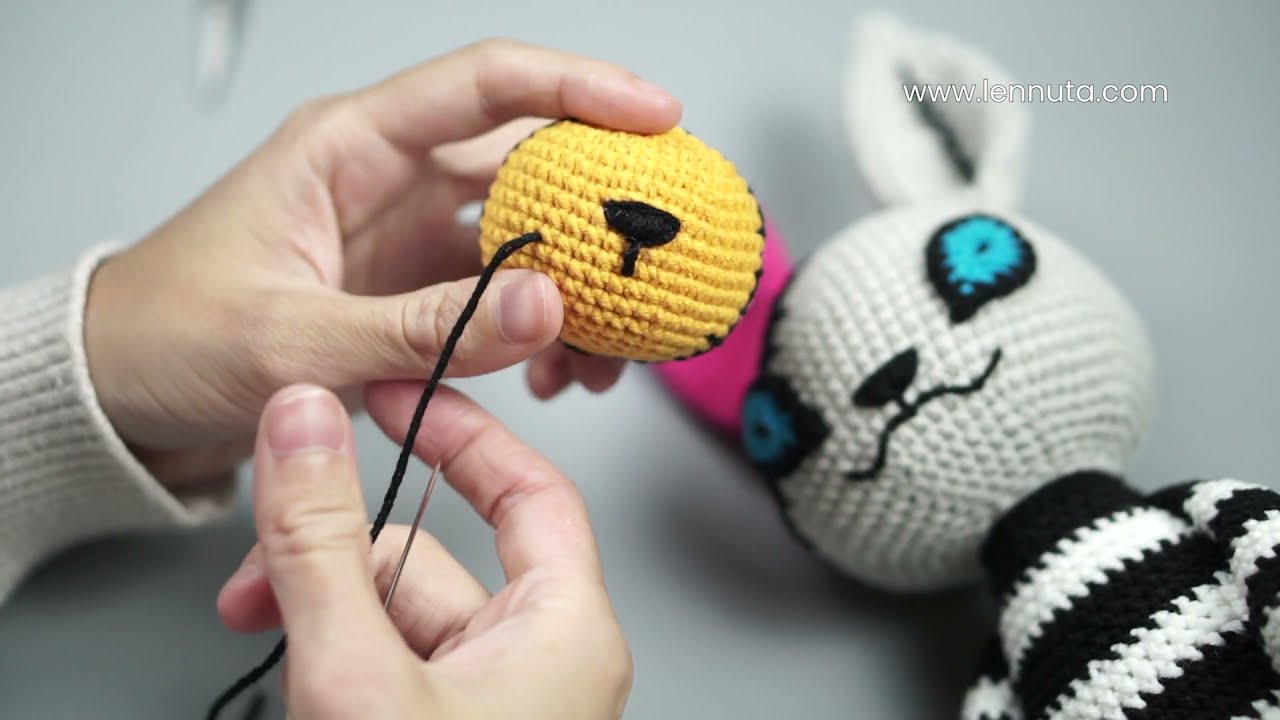Amigurumi Embroider Face - How I Embroider For Creepy Rabbit ☠️🐰