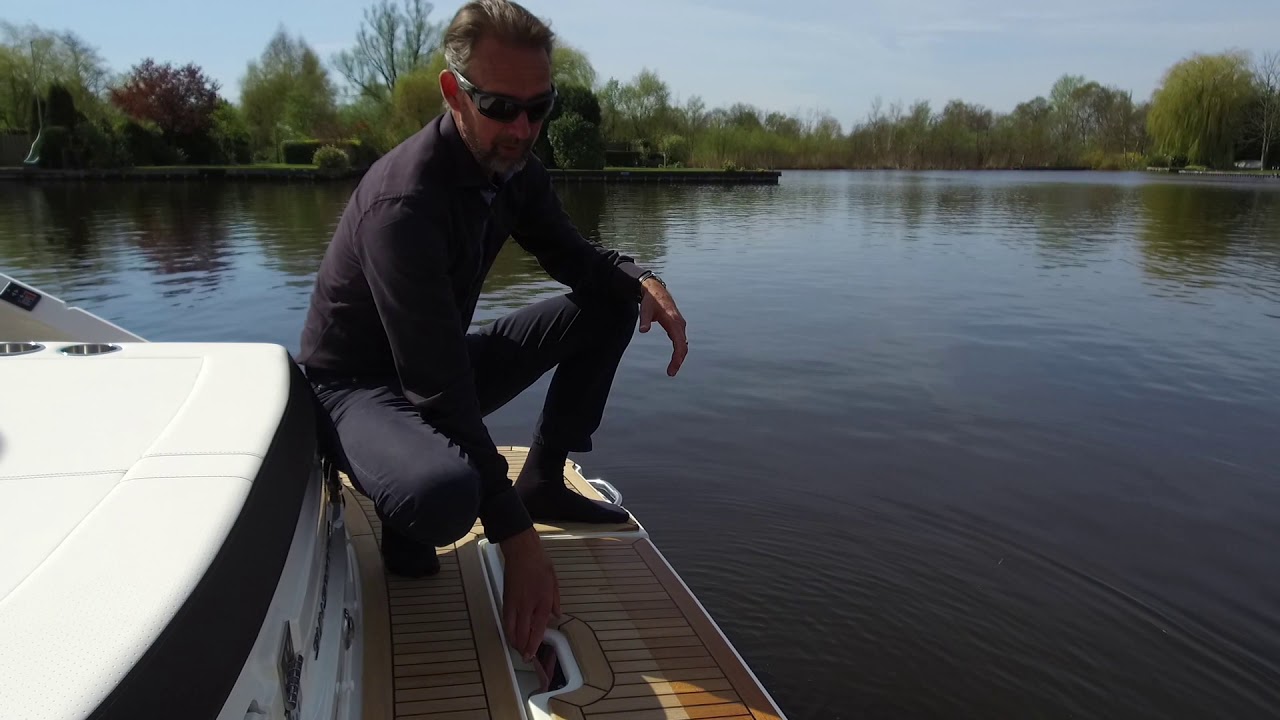 Sea Ray Sun Sport 250 - English Walkthrough