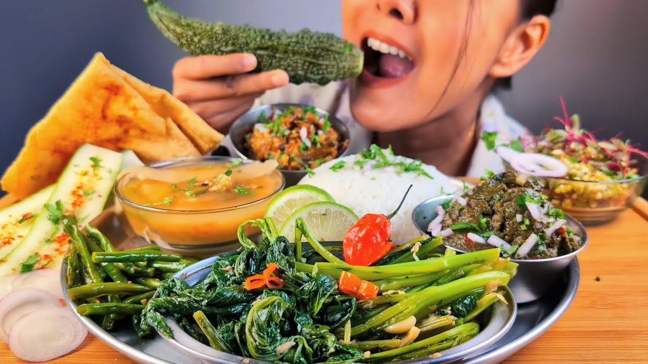 COOKING & EATING HEALTHY VEG THALI | BOIL DAL , SAUTEED MUSTARD LEAF, SPICY CHUTNEYS, SPROUTS SALAD