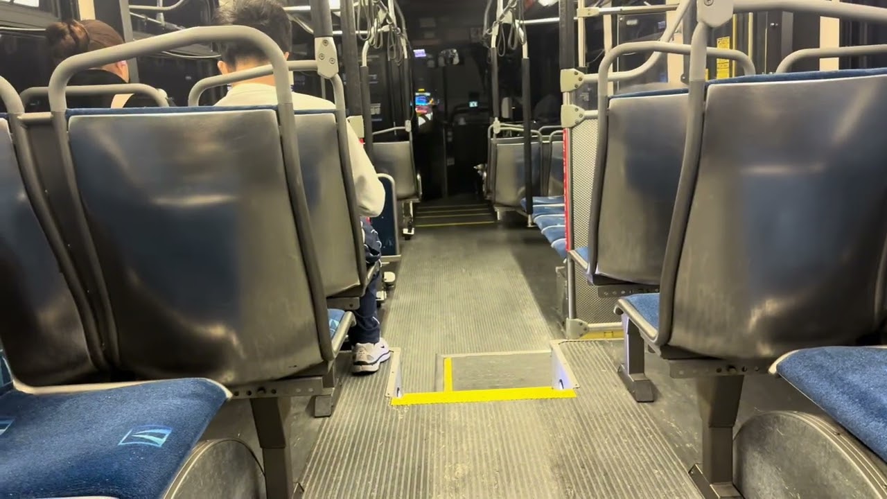 OCTA 2008 New Flyer C40LFR #7577