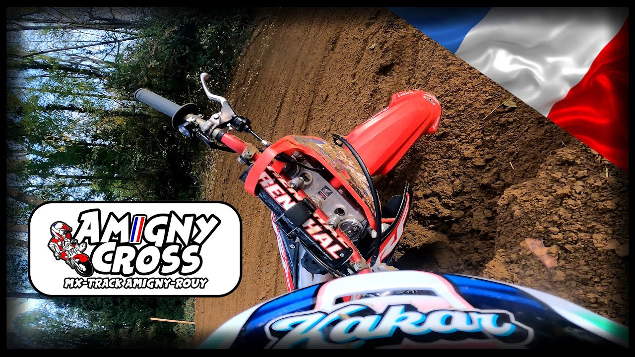 Bloqué sous la moto à amigny cross
