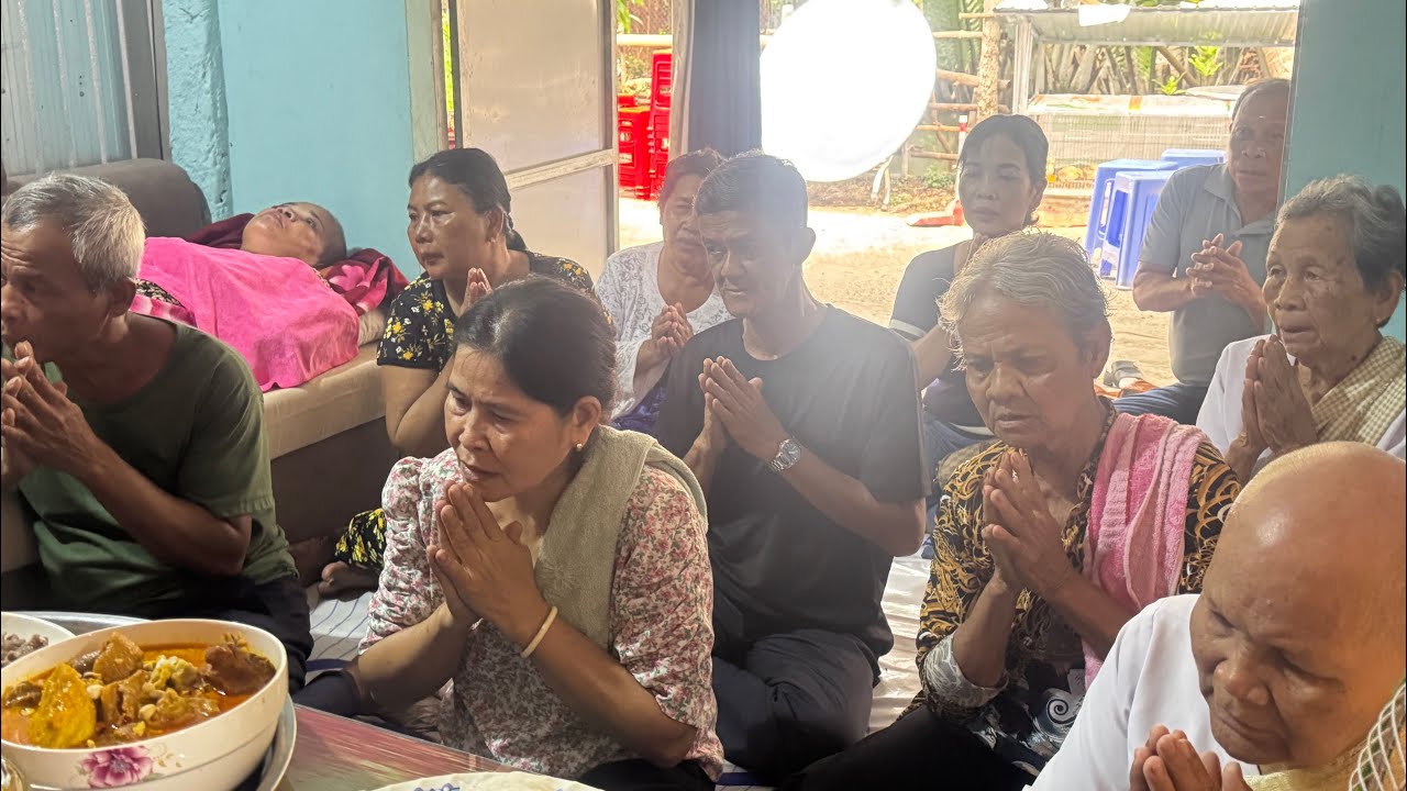 បុណ្យដារ ទក្ខិណានុប្បទាន / Đám giỗ hồi hướng Phước báo cho tổ tiên 