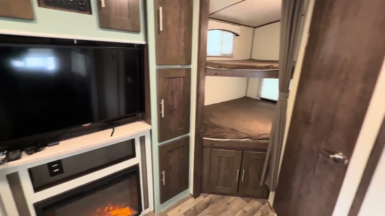 2018 Cruiser Corp Radiance 26B