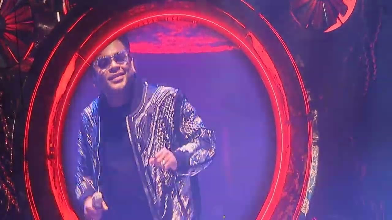 Athiradee song - AR Rahman and Andrea Jeremiah - Concert - Germany