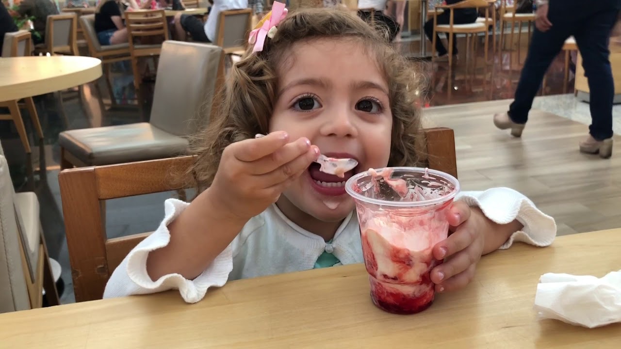 Encontramos a Frozen no shopping
