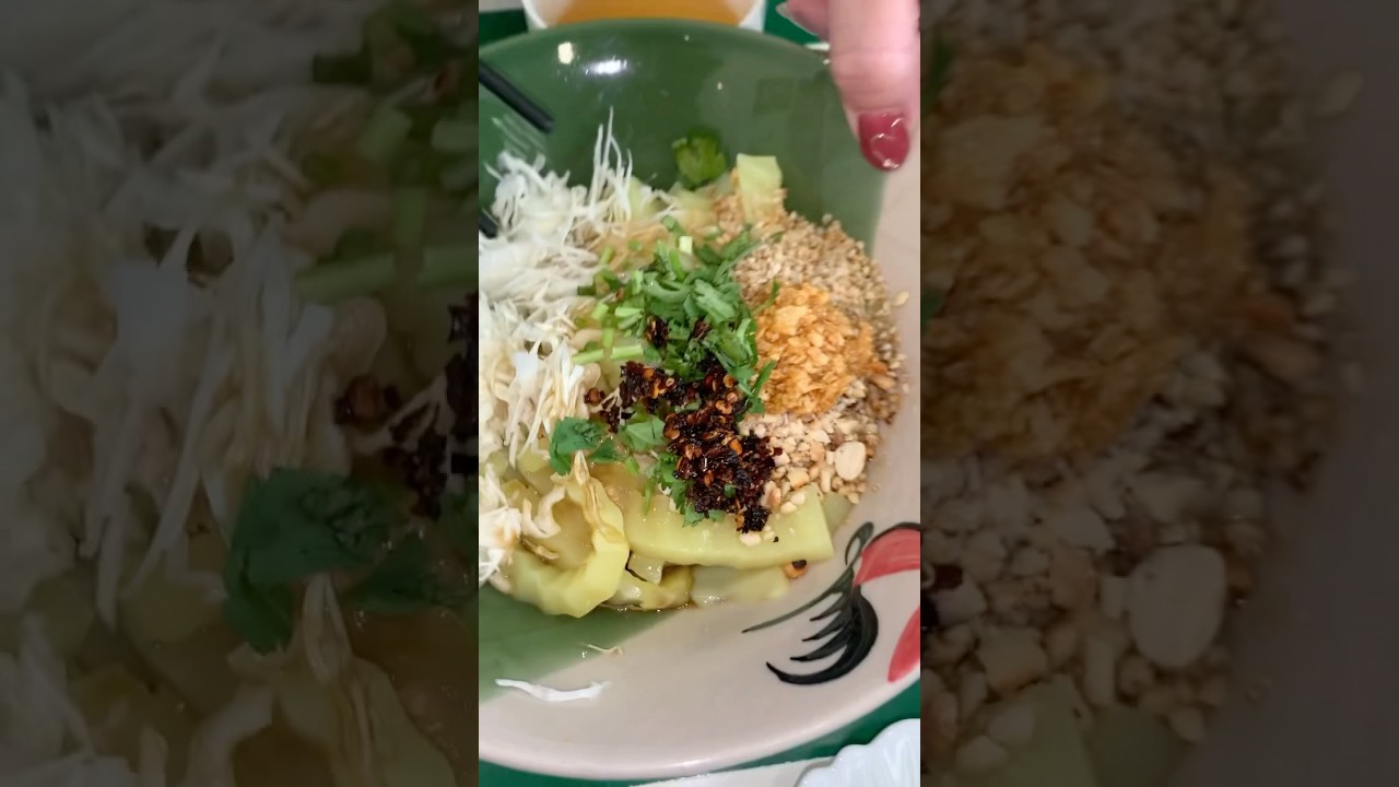 LUNCHTIME IN YANGON📍The Shan #shanfoods #yangon #yangonrestaurant #myanmar