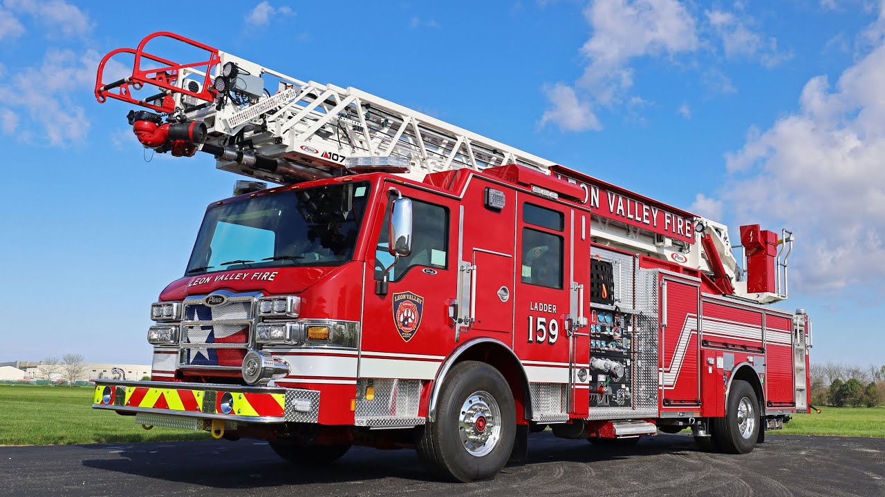Velocity® Ascendant® 107’ Heavy-Duty Aerial Ladder - Single-Rear Axle – Leon Valley, TX
