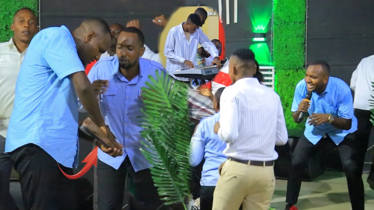 🔥MUGATATU// EV. KOFFI ATABAYE UMUNTU😭 AMUKUYEMO IGIYEKO MUKIRATO🔥🔥P.MOSES NA BAYUMBE IBUJUMBURA🙏🙌