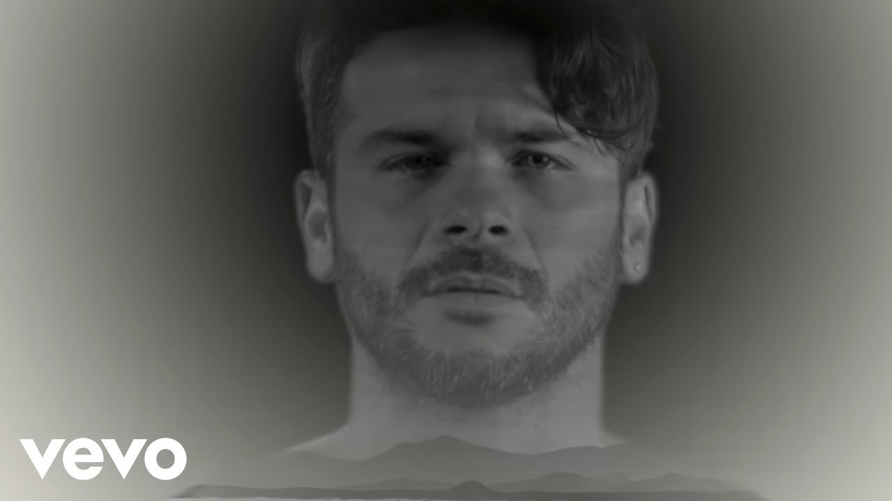 Pedro Cap&oacute; - Vivo (Official Lyric Video)