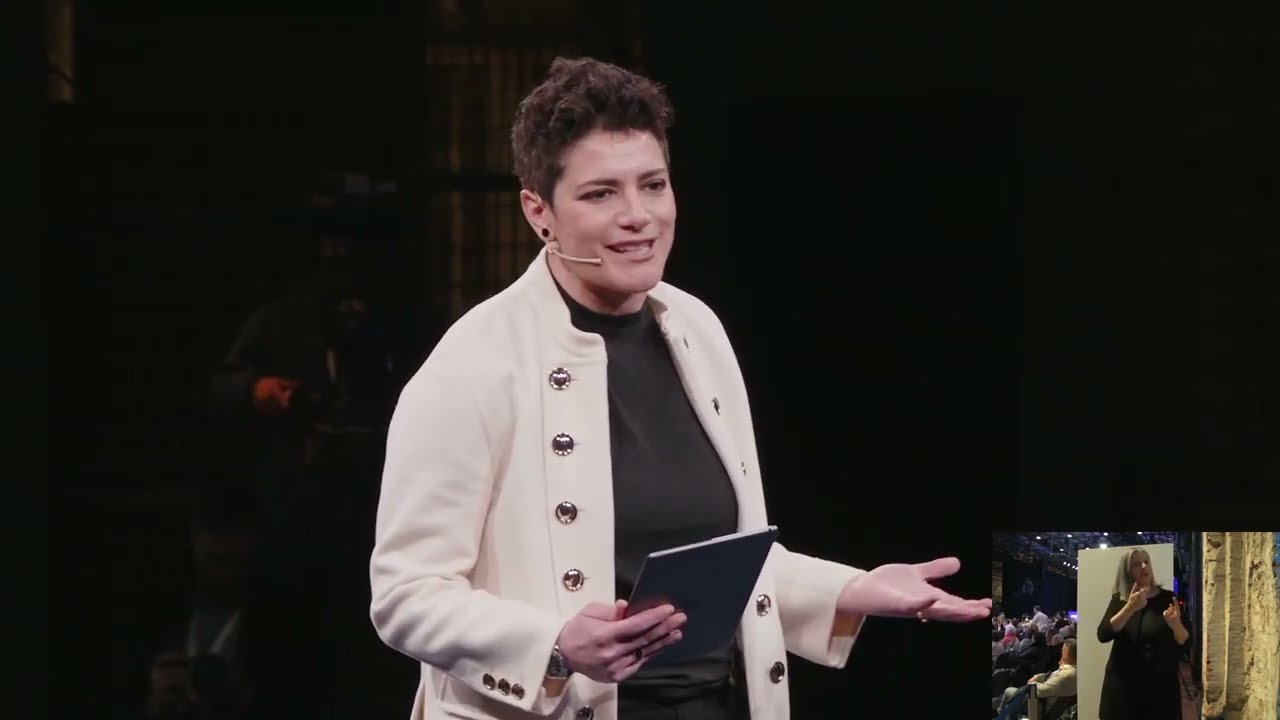 Riaccendere le Stelle Leopolda 12 | L'intervento di Francesca Cavallo