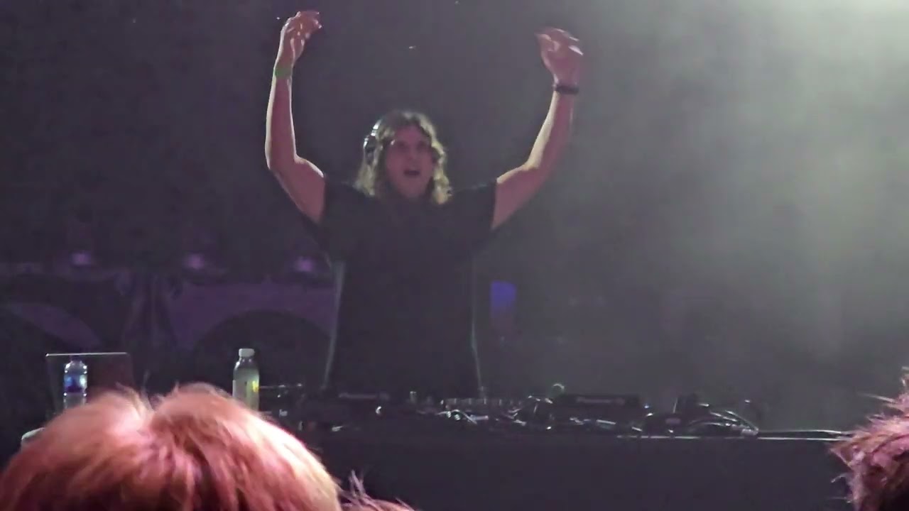 Arveene (Clip 5) - Brixton Academy - 19/12/2024 - Live