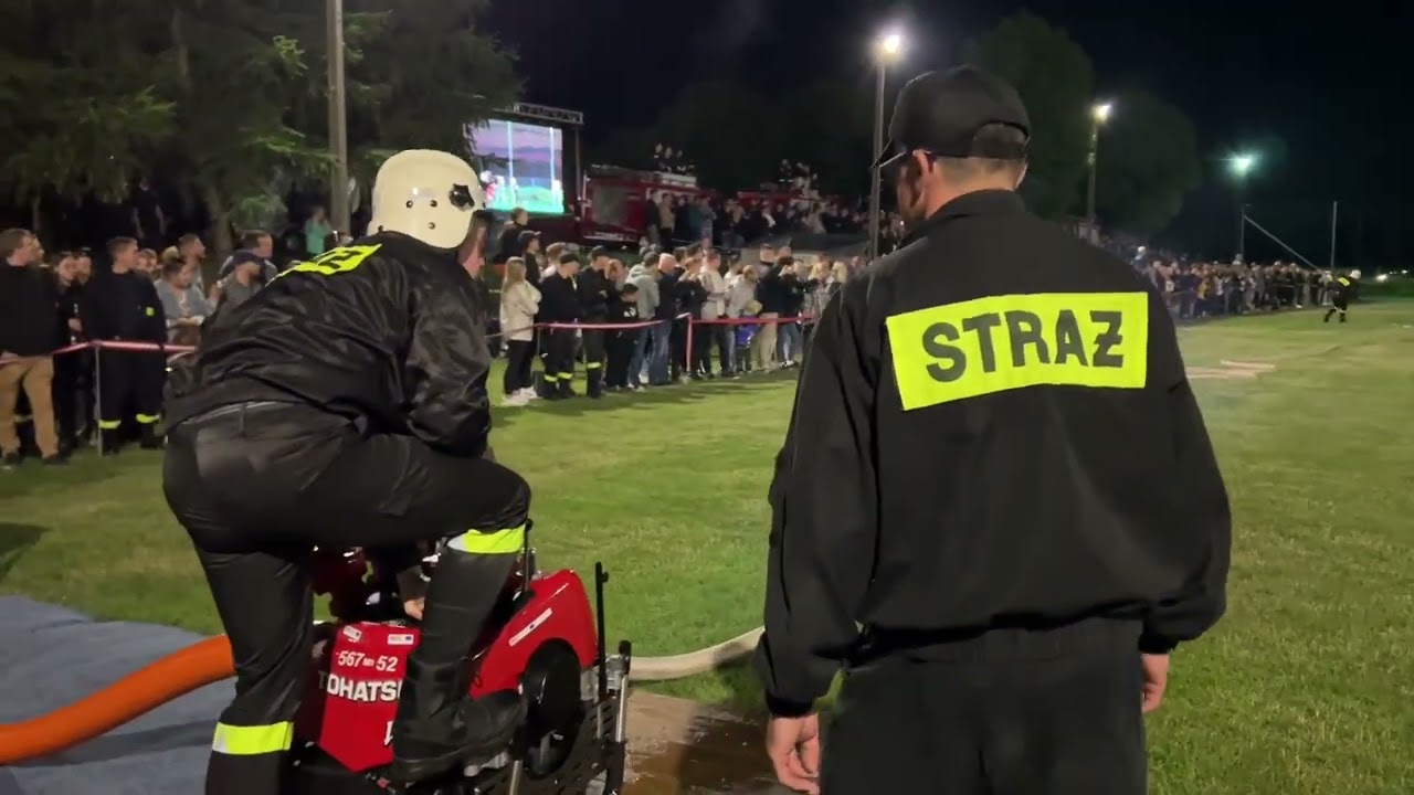 Racibórz Bolesław - nocne zawody strażackie, rywalizacja w ćwiczeniu bojowym