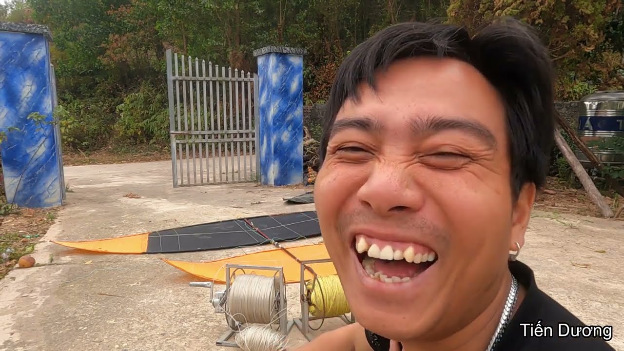 Bắt Được Tặc Cắt Dây Diều Nghệ Nhân Ninh Mất Sáo Rồi