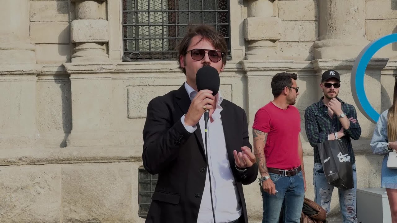 Luca Scazzi: 